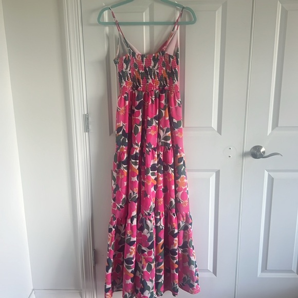 Entro Size Small Floral Maxi Dress Keyhole opening inthe front - Picture 6 of 11